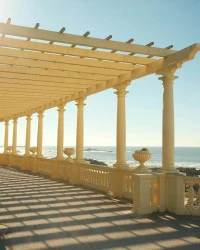 Création et installation de pergola bioclimatique sur mesure  